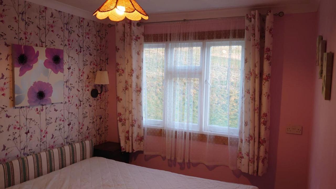 Scotland Paradise Relax Accommodation By Shooting Club Kirriemuir Balintore  Bagian luar foto