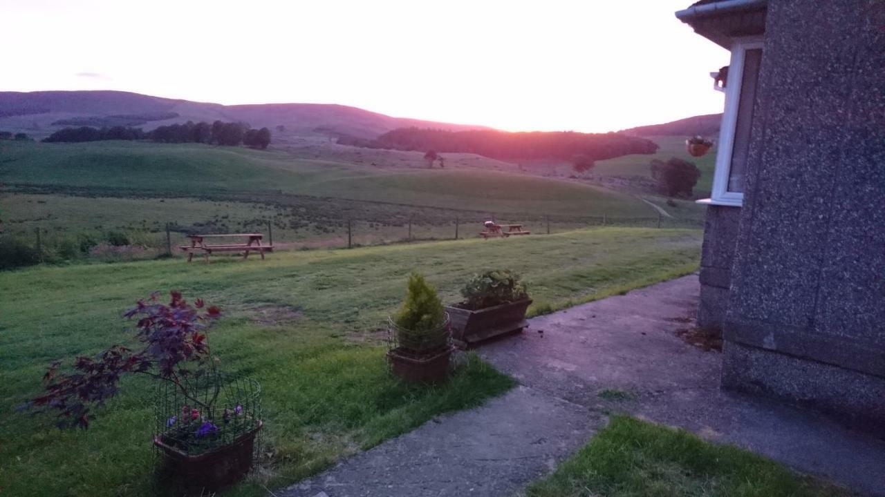 Scotland Paradise Relax Accommodation By Shooting Club Kirriemuir Balintore  Bagian luar foto