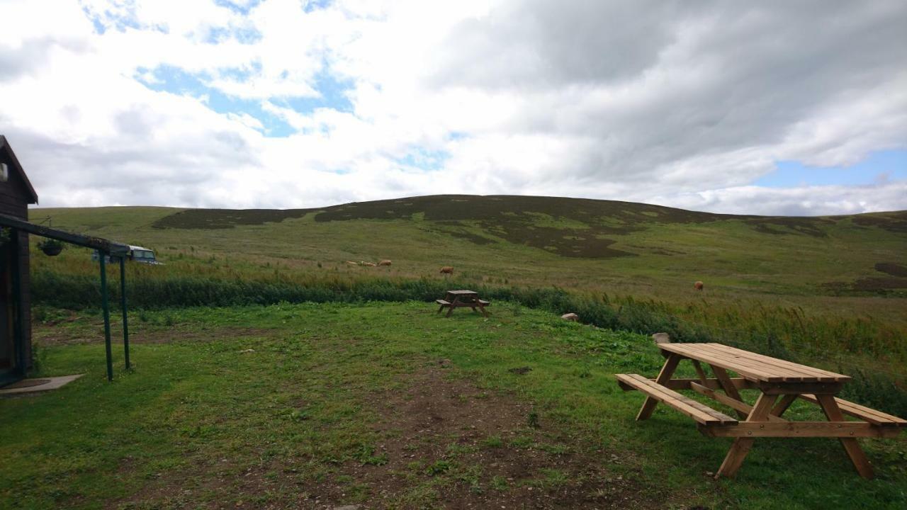 Scotland Paradise Relax Accommodation By Shooting Club Kirriemuir Balintore  Bagian luar foto